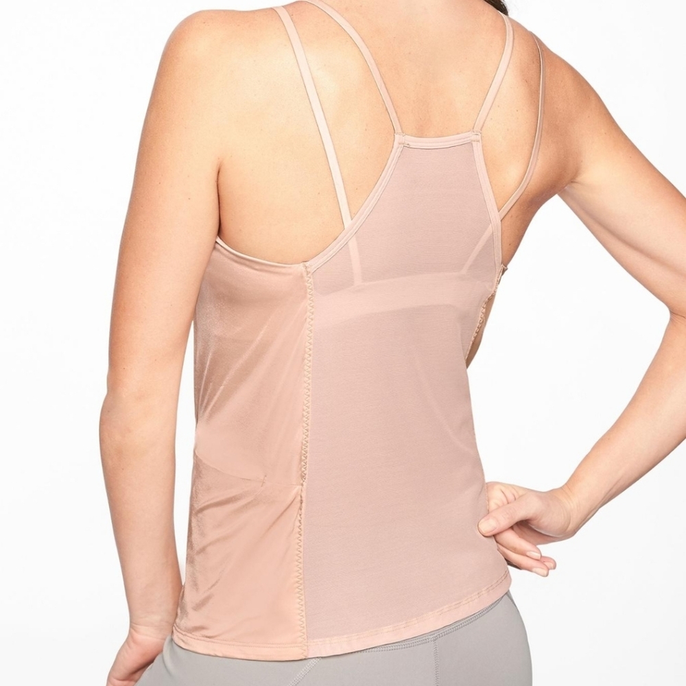 NWT Athleta Dream Support Top